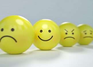 W jaki sposób emocje mogą wpływać na komunikację między ludźmi? W jaki sposób emocje mogą wpływać na komunikację między ludźmi?