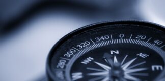 Jak powinien wyglądać prawidłowy adres e-mail?