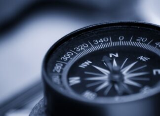 Jak powinien wyglądać prawidłowy adres e-mail? Jak powinien wyglądać prawidłowy adres e-mail?