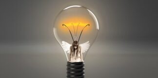 Co oznacza litera f na żarówce?