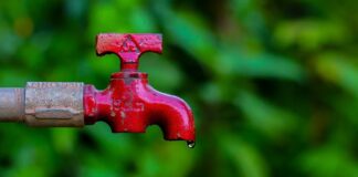 Jak oszczędzać na emeryturę po 50?