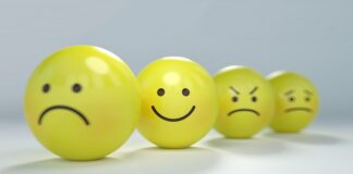 Jak nie brać emocji od innych?